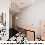 Pensión Lo Scoglio