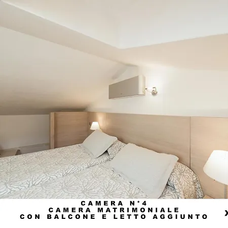 Lo Scoglio مونتيروسّو ال ماري