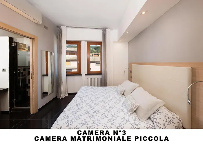 Konukevi Lo Scoglio