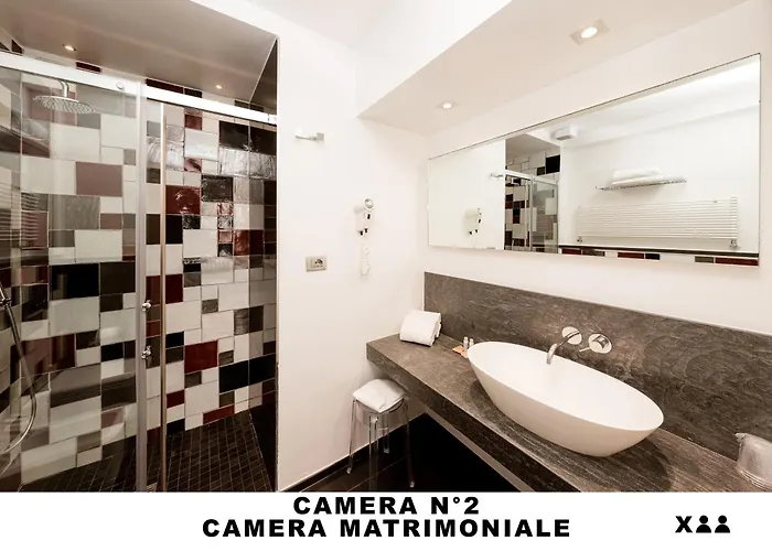 Lo Scoglio 4* מונטרוסו אל מארה