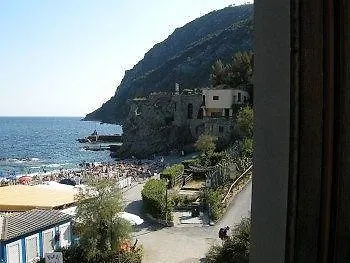 Lo Scoglio 4* מונטרוסו אל מארה